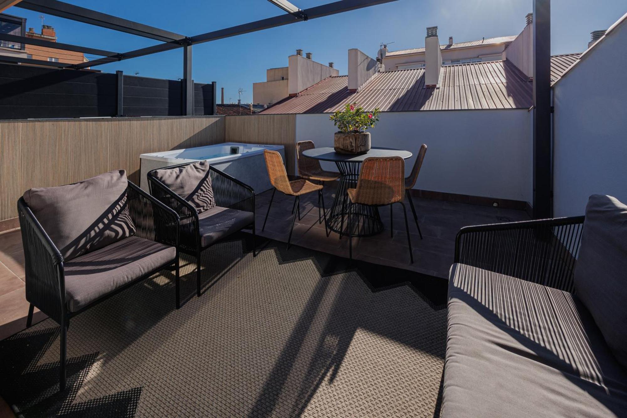 Atico Duplex Playa Area Barcelona Con Exterior * Montgat